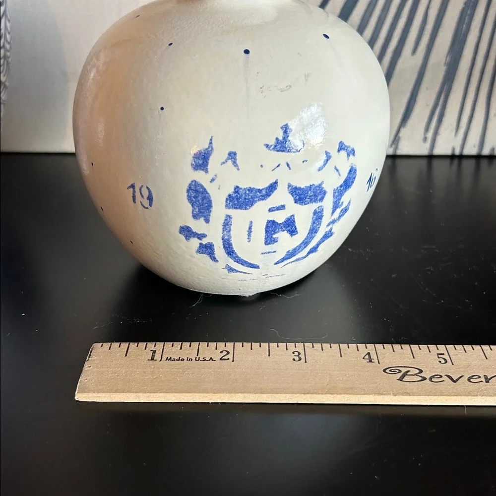 N/A preowned vases